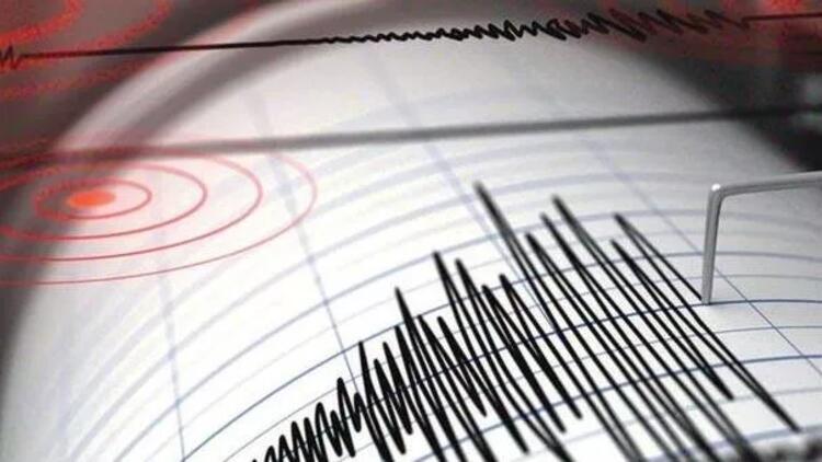 Son Dakika haberi! Ege Denizi'nde Deprem oldu. Ege'de 4.7 ve 5.1 Büyüklüğünde Depremler!