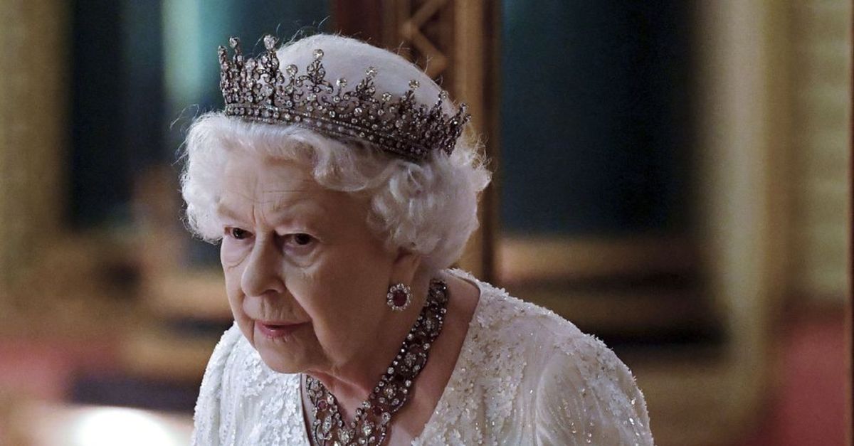 İşte Kraliçe II. Elizabeth’le Birlikte Gömülecek 2 Eşya!