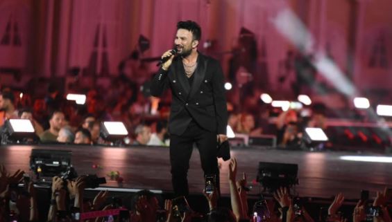 İzmir Kurtuluşunun 100. Yıl Dönümünde Tarkan Coşkusu