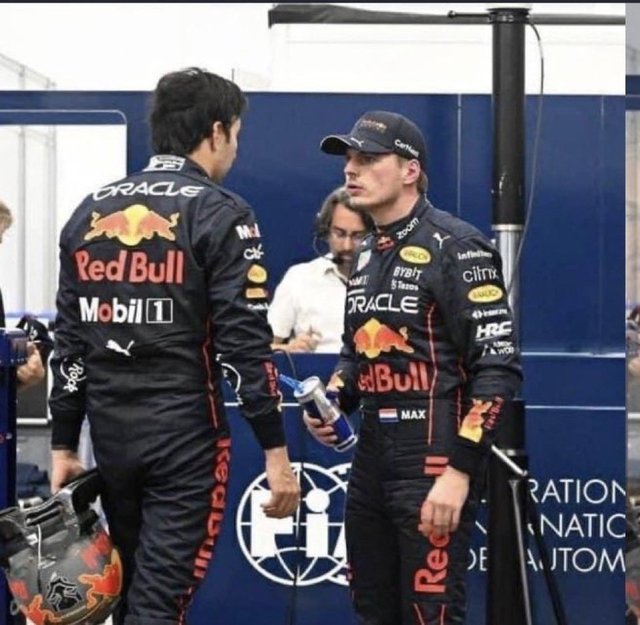Formula 1'de Yol Kavgası: Verstappen'den Perez'e Büyük Ayıp