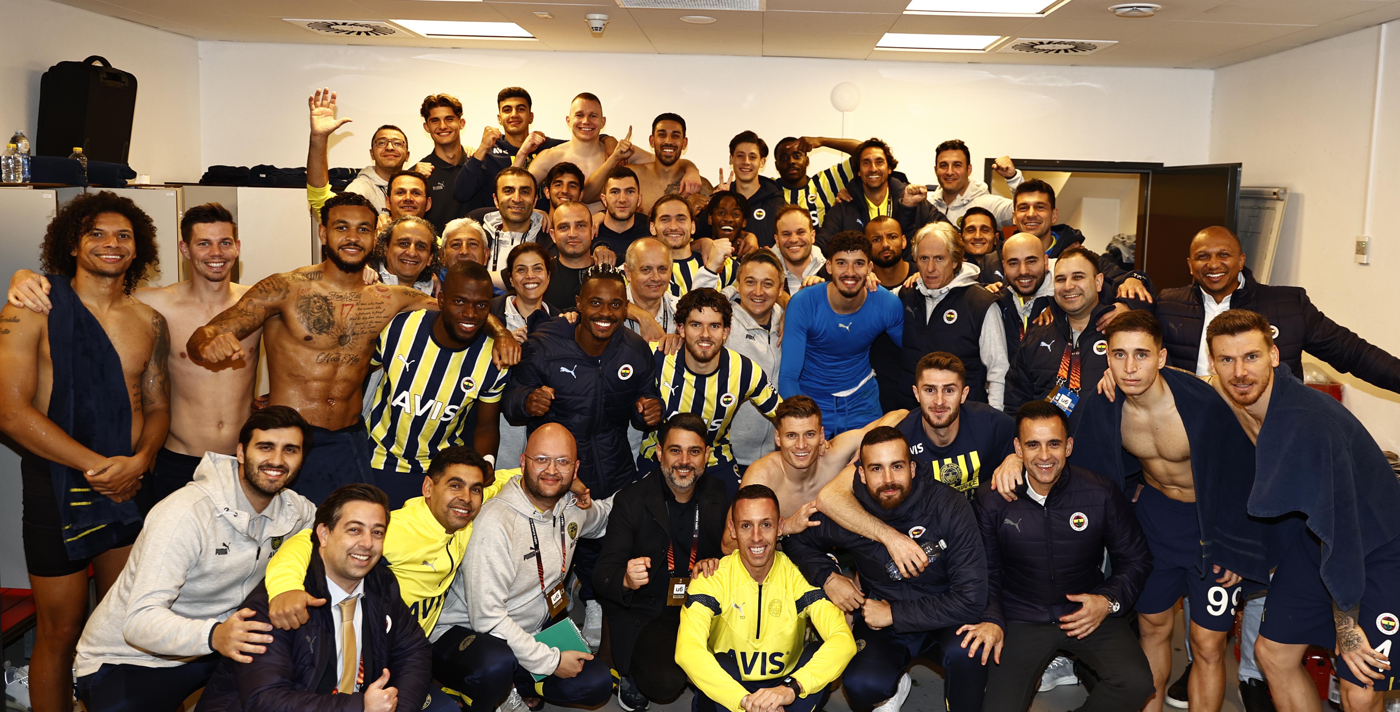 Fenerbahçe Lider Bitirdi!