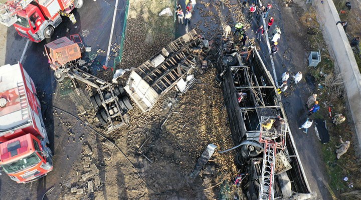 Ağrı'da Korkunç Kaza! Fren Patladı, 7 ölü, 18 yaralı