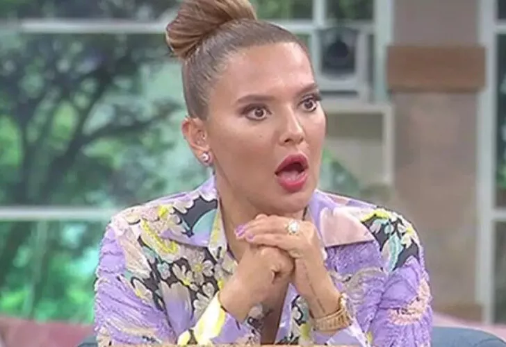 Demet Akalın'dan '' Kimse Salak Değil'' İsyanı