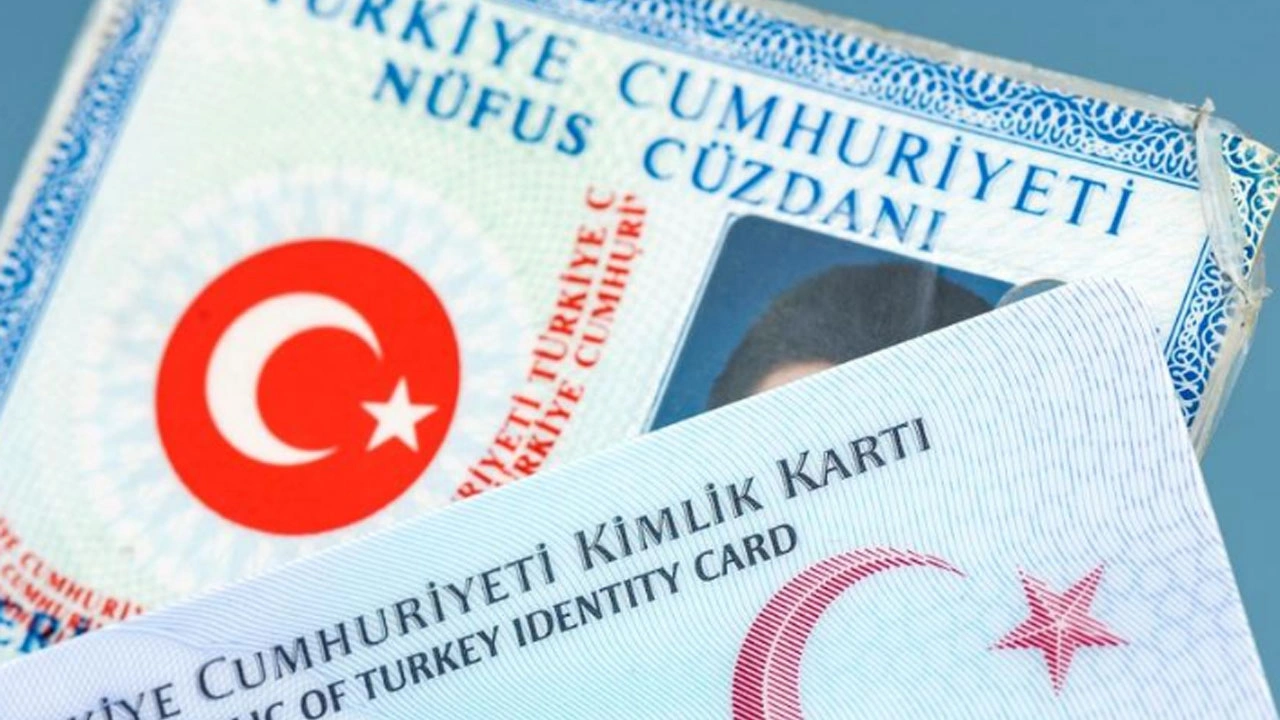 Eski Kimlikler Artık Bankalarda Geçerli Olmayacak