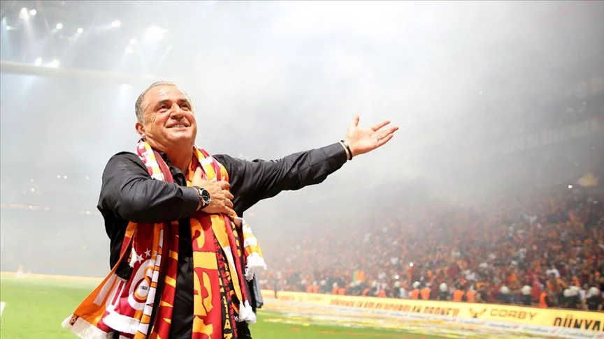Fatih Terim, Golden Foot Ödülünü Kazanan İlk Türk Teknik Direktör Oldu