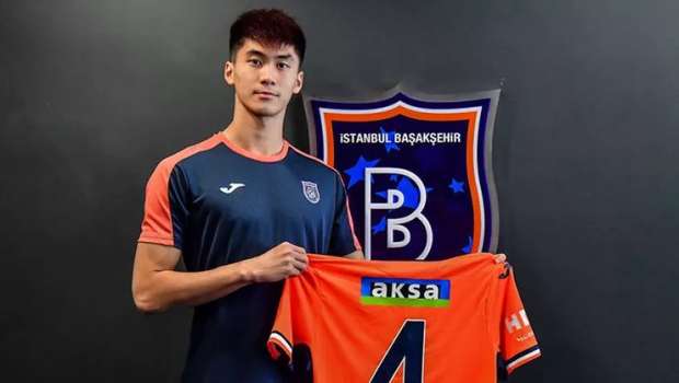 Başakşehir Çinli Stoper Shaocong Wu'yu Transfer Etti