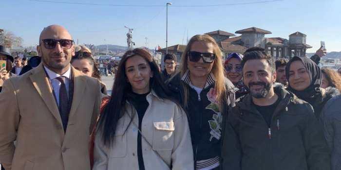 Demet Akalın'dan Öğretmene Tepki