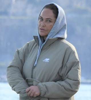 Hülya Avşar: Sokağa Çöp Atanlara Korna Çalıyorum