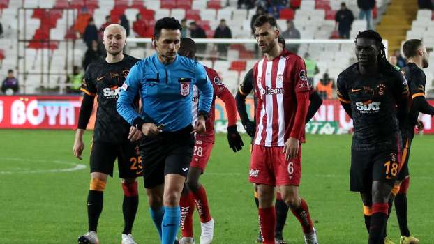 Sivasspor, Galatasaray Maçının Tekrarlanması İçin TFF'ye Başvurdu