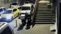 İstanbul'da Görülmemiş Hırsızlık Kameralara Yakalandı...