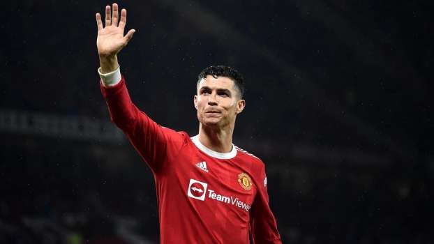 Cristiano Ronaldo'dan Türkiye'ye Destek: Forması Bağış İçin Satışa Çıkarılıyor