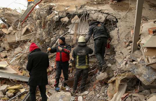 İsrail'den Gelen Arama Kurtarma Ekipleri Deprem Bölgesinde Çalışmalarına Başladı