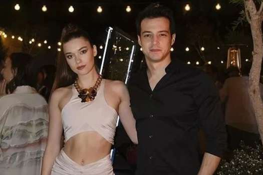 Mert Yazıcıoğlu Dilan Çiçek Deniz İle Yeni Aşka Yelken Açtı!