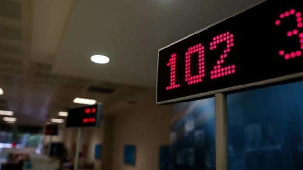 Arefe Günü Tatil Mi? Arefe Günü Bankalar Ve Noterler Açık Mı?