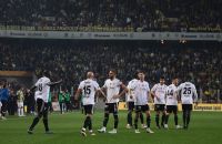 Beşiktaş, 10 Kişiyle Fenerbahçe'yi 4-2 Mağlup Etti