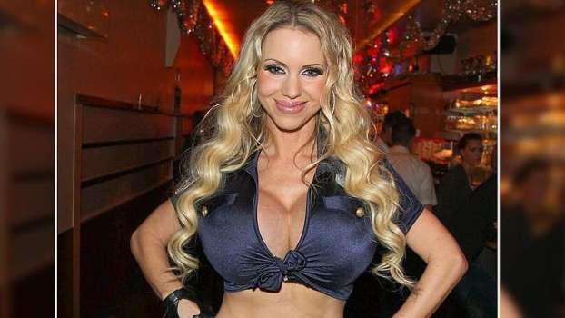 Eski Porno Film Oyuncusu Vekil Oldu