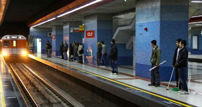Kızılay Metrosu'nda İntihar Girişimi... Girişler Kullanıma Kapatıldı