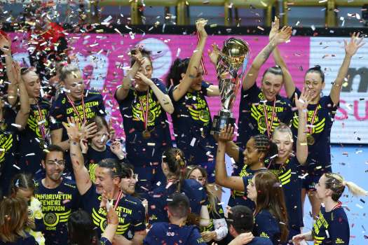 Sultanlar Ligi'nde Şampiyon Fenerbahçe Opet Oldu