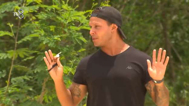 Survivor'da Yakışıksız Sözlere Murat Ceylan'dan Sert Tepki