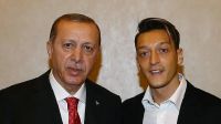 Mesut Özil'den Recep Tayyip Erdoğan'a Destek