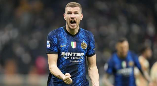 Fenerbahçe, Edin Dzeko'ya 2 Yıllık Sözleşme Teklifi Yaptı