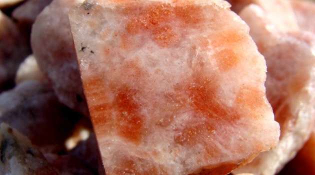 Güneş Taşı Nedir? Güneş Taşının Faydaları Nelerdir?