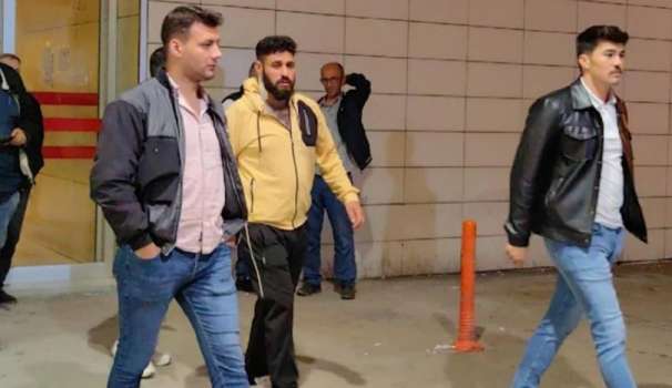 Hırsız Girdiği Evde Bıçaklı Saldırıda Bulundu