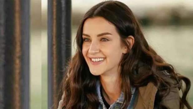 İrem Helvacıoğlu Tansparan Kıyafetiyle Boy Gösterdi!