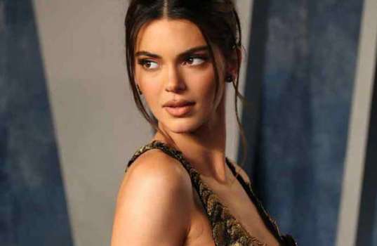 Kendall Jenner'dan Samimi İtiraf: "Kardashian Gibi Hissetmiyorum"