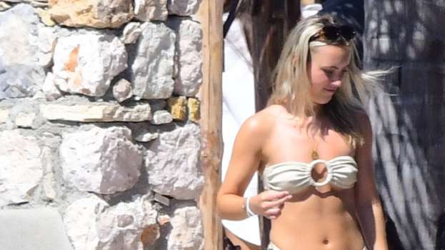 Joe Biden'ın Kızı, Naomi King Biden Çeşme'de Tatil Yapıyor