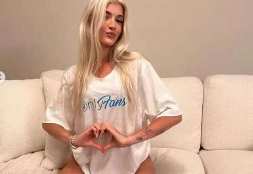 Sami Sheen Onlyfans İçin Meme Uçlarını Paylaştı!