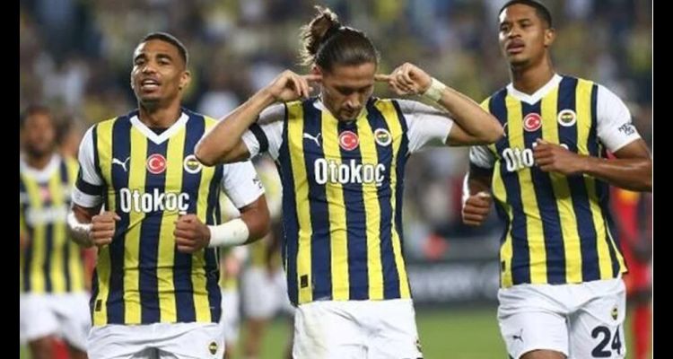 Fenerbahçe'de  Miguel Crespo ve Bartuğ Elmaz Ayrılıyor!
