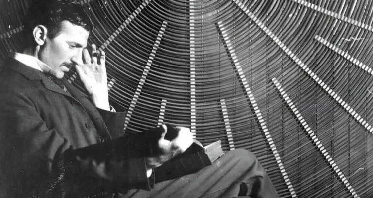 Nikola Tesla ve Philadelphia Deneyi