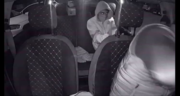 İzmir'de Şok Edici Olay! Takside Dehşet Anları Kamerada...