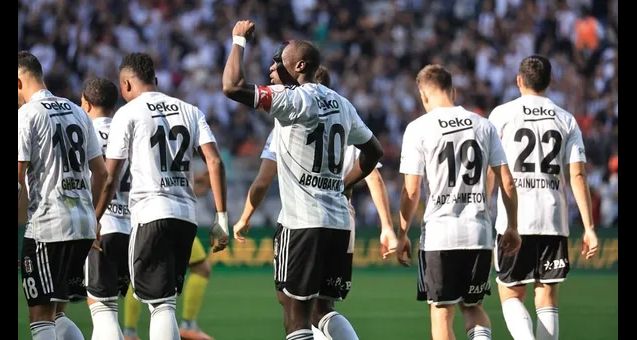 Beşiktaş Sezon Sonu 19 Futbolcusuyla Yollarını Ayırıyor!