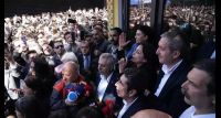 Yüksek Seçim Kurulu (YSK) Van' Büyükşehir Belediye Başkanı Seçilen Abdullah Zeydan'a Mazbatayı Verdi!