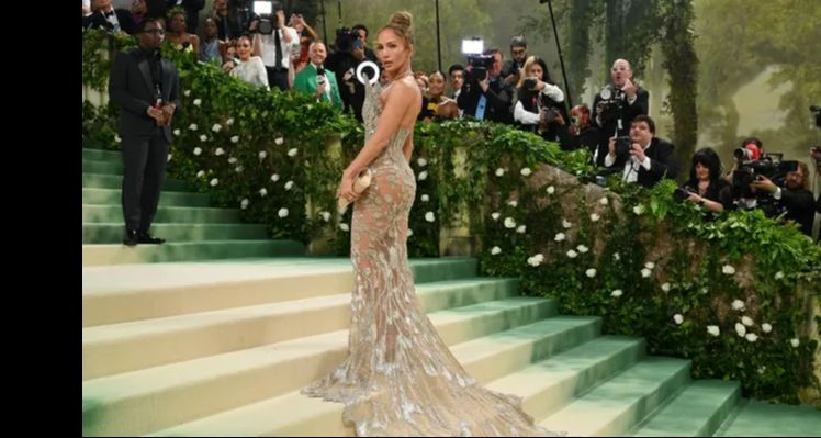 Met Gala'dan Oldukça Renkli Görüntüler!