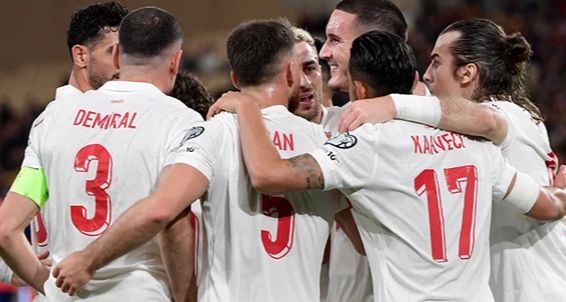 A Milli Takım Soyunma Odasında Hırsızlık İddiası!