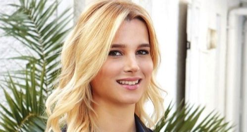 Pınar Sabancı’dan Kapitalizm Eleştirisi: Mutluluk ve Tüketim İlişkisi