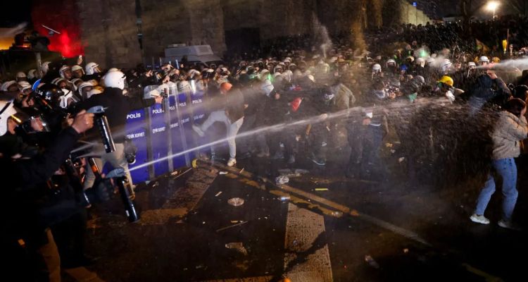 İmamoğlu Protestolarında Polis Şiddeti! Çok Sayıda Gözaltı