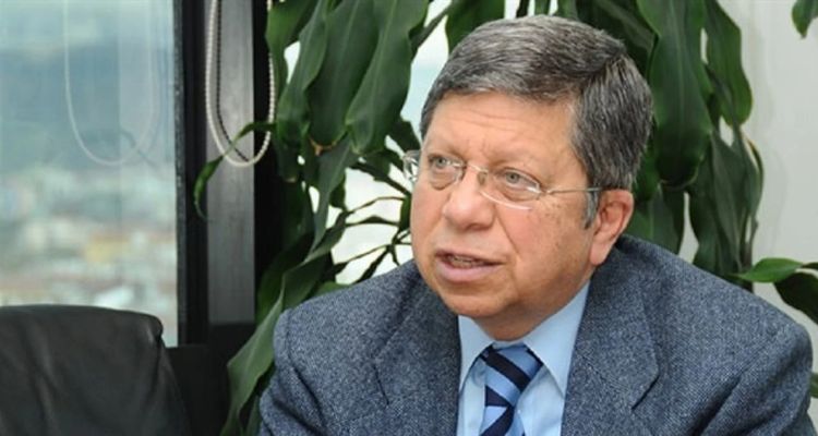 İlnur Çevik’ten Dikkat Çeken İddia: Erdoğan’ın Bıyık Takıntısı Külliye’yi Sardı