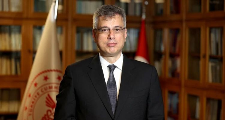 Sağlık Bakanı Kemal Memişoğlu’ndan Tartışmalı Sözler: “Çocuksuz Aile Olmaz”