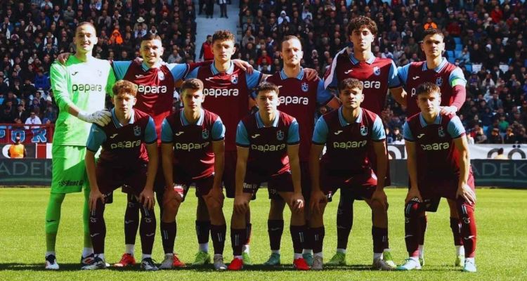 Trabzonspor U19, UEFA Gençlik Ligi finalinde Barcelona’ya mağlup oldu