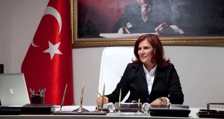 Aydın Büyükşehir Belediye Başkanı AK Parti'ye Geçiyor