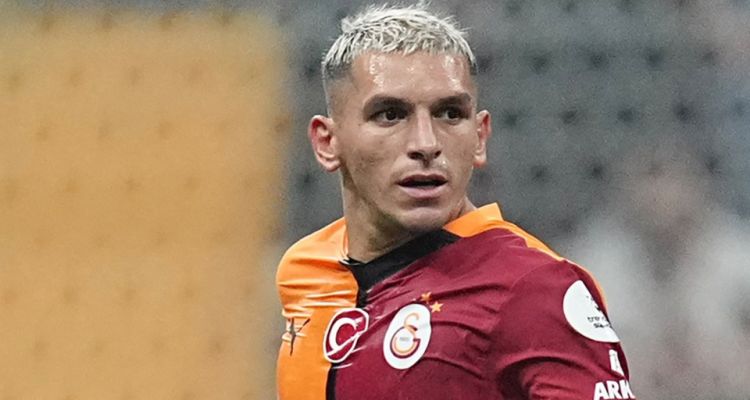 Lucas Torreira Gelişmesi: Okan Buruk’tan Baygınlık Açıklaması