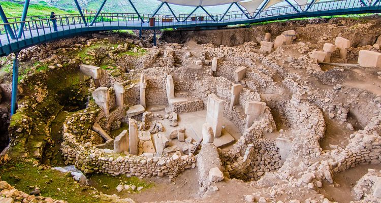 Göbekli Tepe Büyük Din Anlatılarını Sarstı Mı?