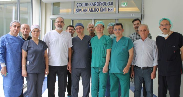Çocuk Kalp Tedavisinde Türkiye'de Bir İlk: Yeni Nesil Pulmoner Kapak