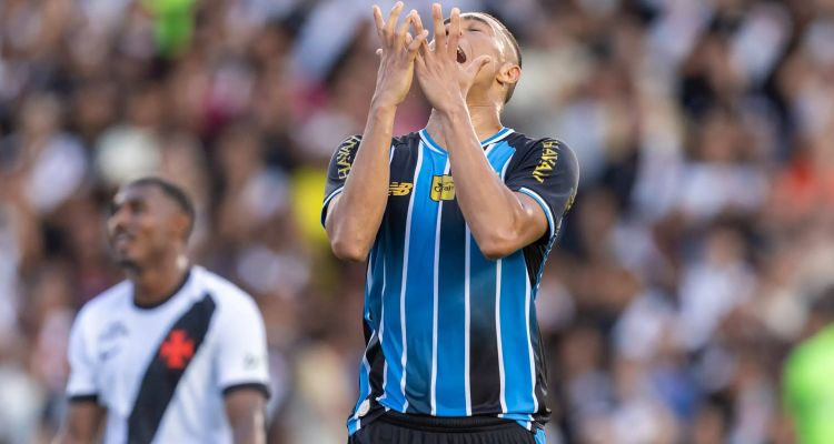 Carlos Vinicius Penaltı Vuruşlarının 3'ünü De Gole Çeviremedi