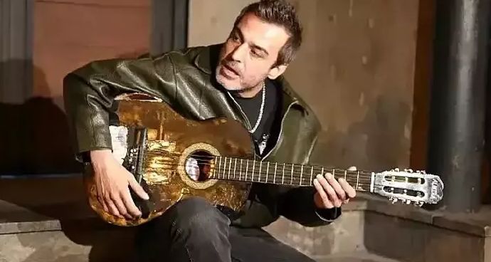 Şarkıcı Rıza Tamer Hayatını Kaybetti: Ölümü "Şüpheli" Bulundu