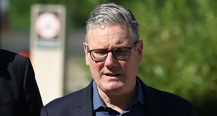 İngiltere Başbakanı Keir Starmer Görevinden İstifa Etti